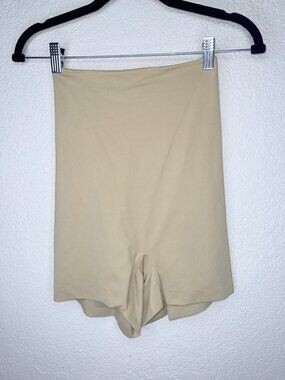 Assets by Spanx Women's 2XL High Waist Shaping Shorts Nude Beige Shapewear X1